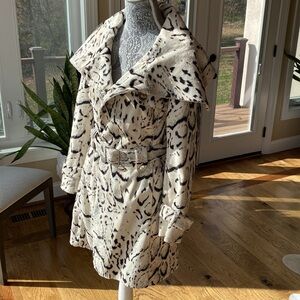 Karen Millen US size 6 Brand new. Perfect and gorgeous!!